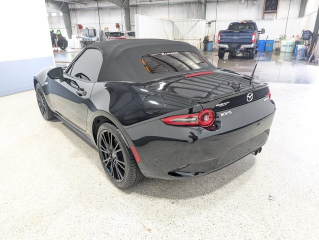 Used 2024 MAZDA MX-5 Miata Club RWD image 5