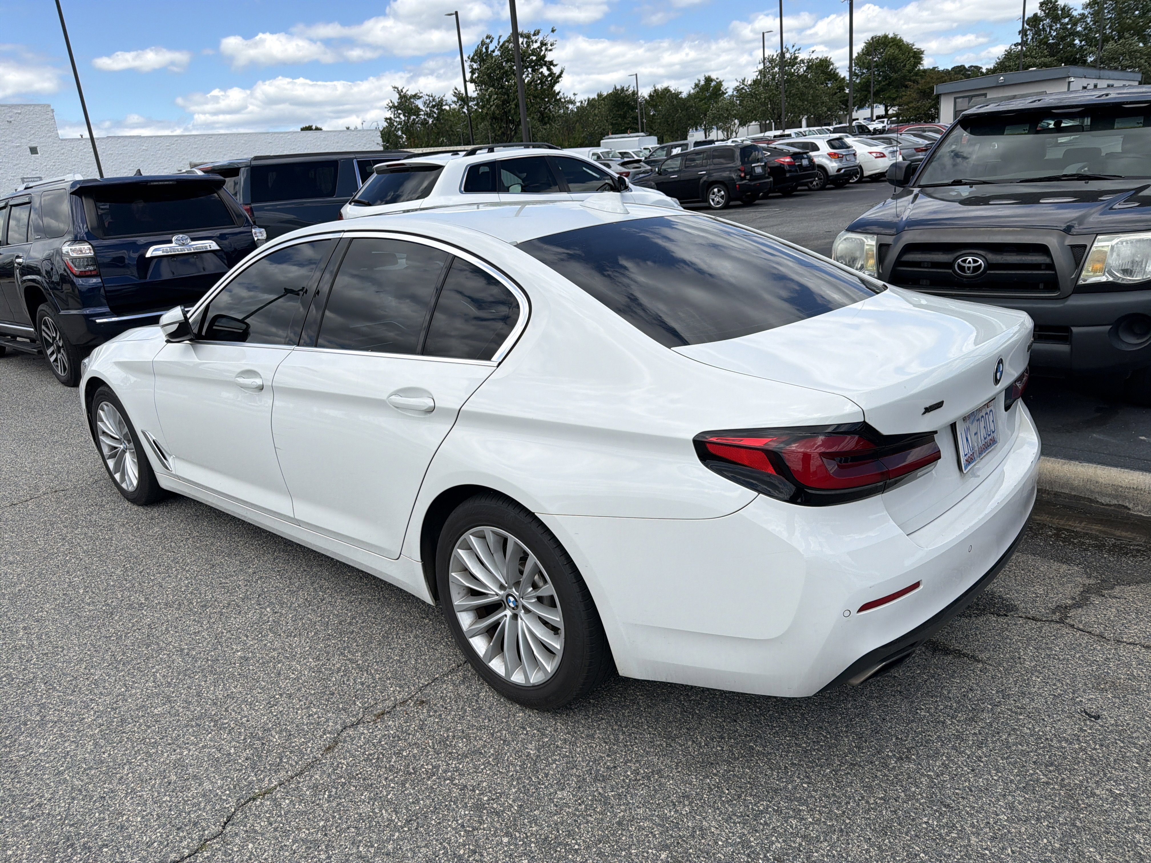 Used 2021 BMW 530i w/ Convenience Package RWD image 8