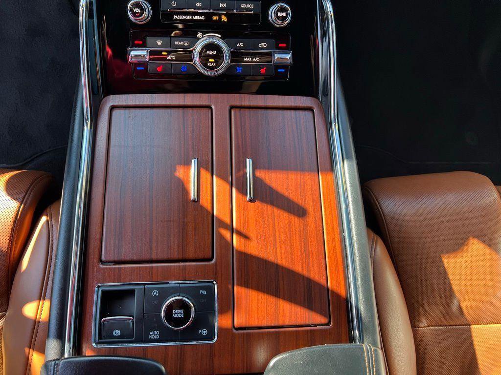 Used 2021 Lincoln Navigator L Reserve w/ Luxury Package image 34