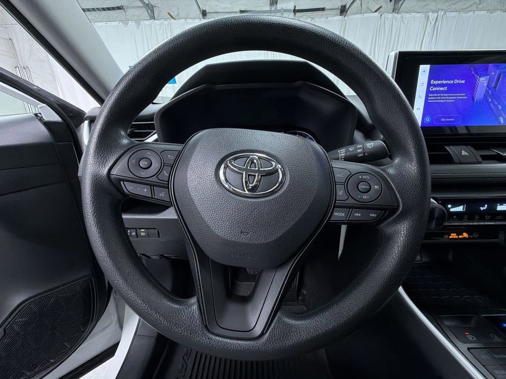 Used 2025 Toyota RAV4 LE image 29