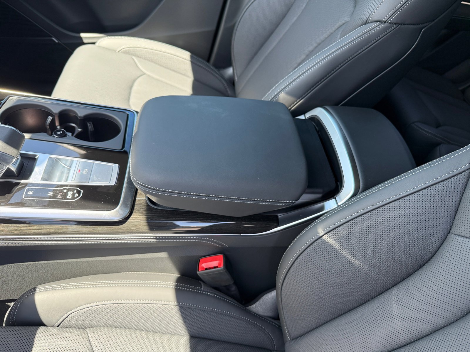 New 2025 Audi Q7 3.0T Prestige image 14