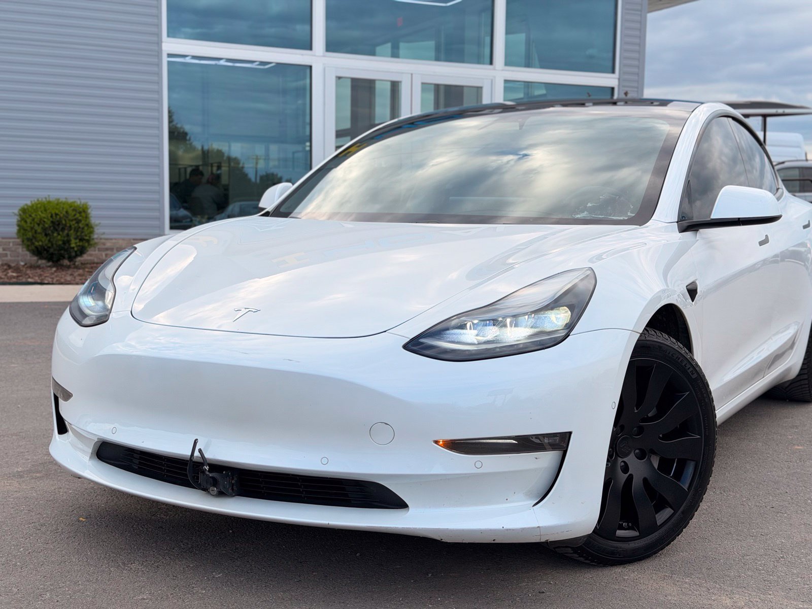 Used 2021 Tesla Model 3 Long Range AWD/4WD image 3