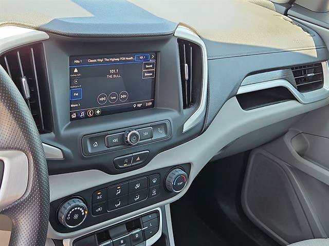 Used 2022 GMC Terrain SLE FWD image 17
