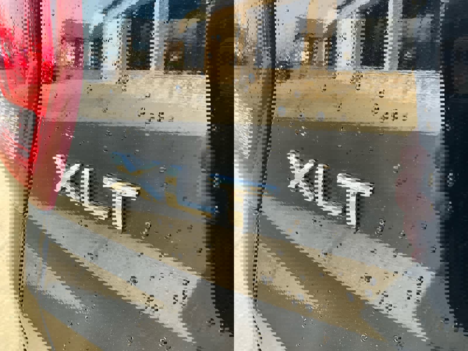 Used 2016 Ford Explorer XLT w/ Equipment Group 202A image 22