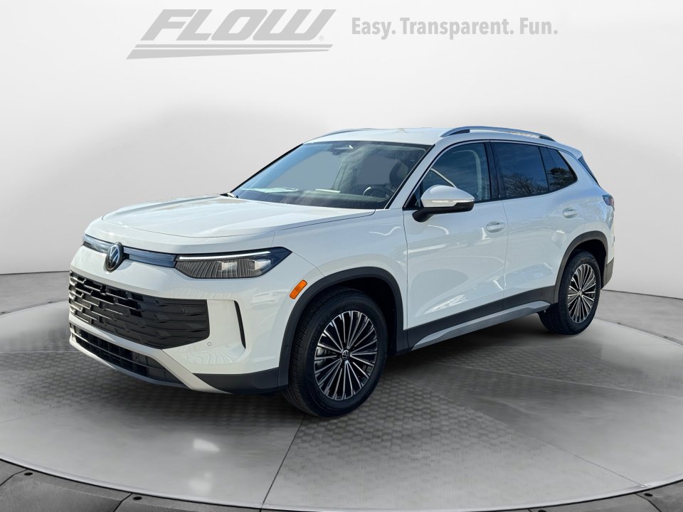 New 2026 Volkswagen Tiguan S FWD image 3