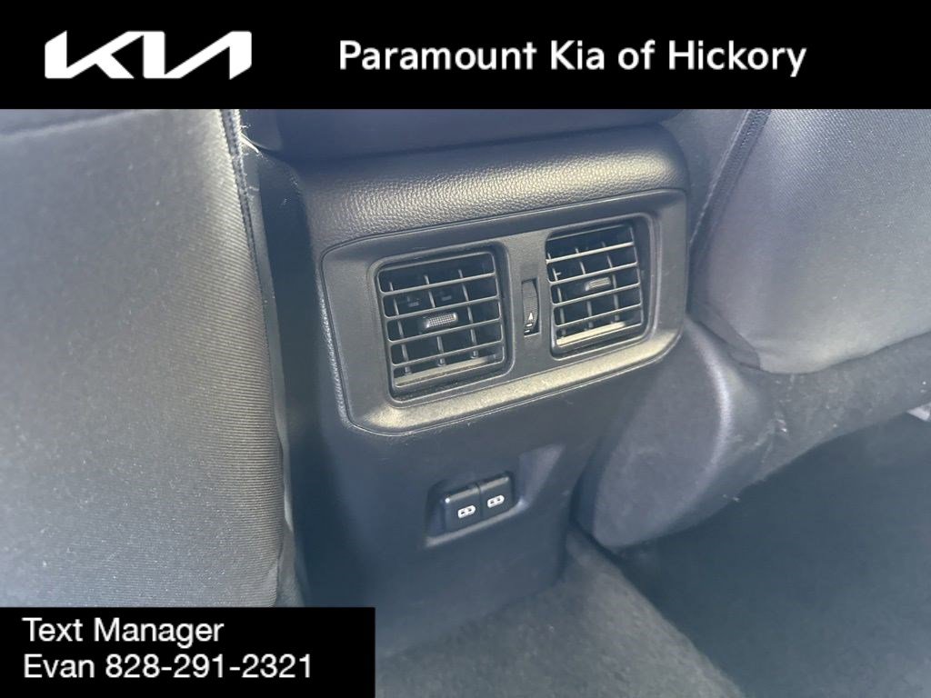 Used 2023 Toyota RAV4 XLE image 15