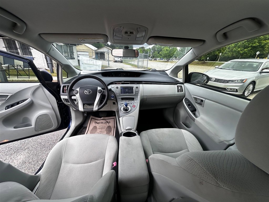 Used 2012 Toyota Prius Two FWD image 19