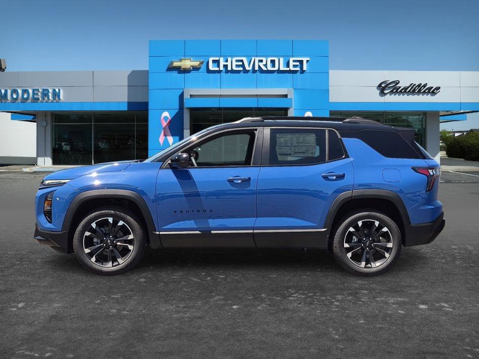 New 2026 Chevrolet Equinox RS w/ Convenience Package III FWD image 2
