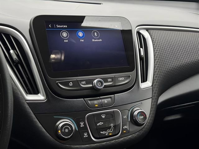 Used 2023 Chevrolet Malibu LS image 17