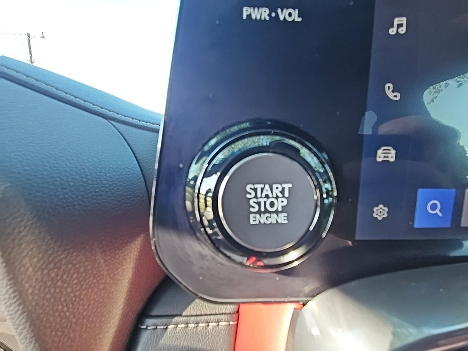 Used 2022 Lexus LX 600 F Sport image 30