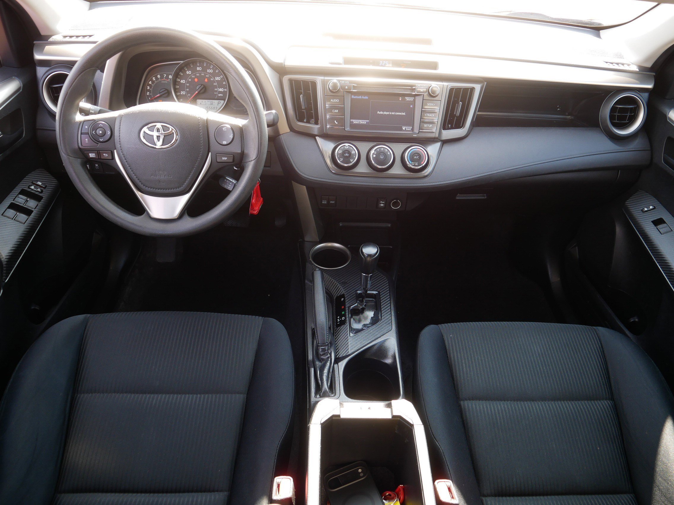 Used 2015 Toyota RAV4 LE image 7