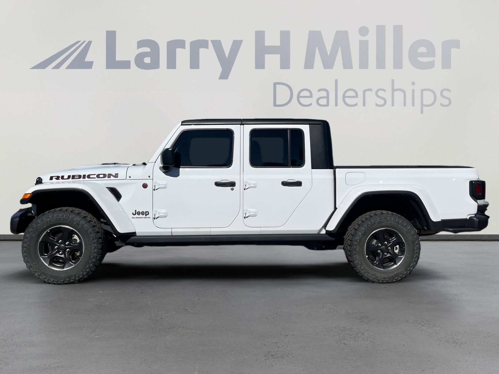 Used 2023 Jeep Gladiator Rubicon w/ Trailer Tow Package image 2