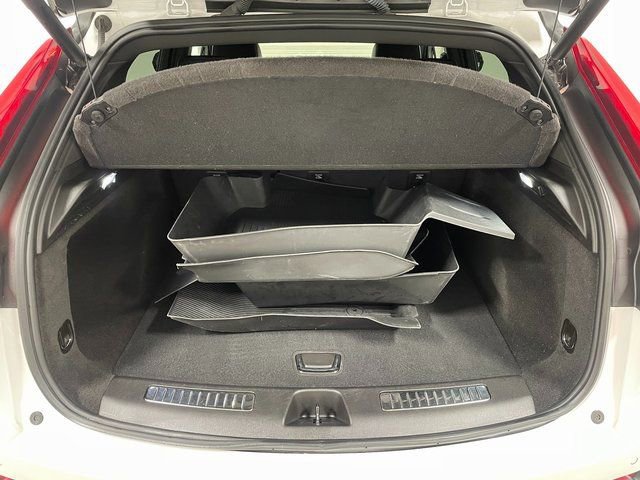 Used 2022 Cadillac XT4 Premium Luxury image 27