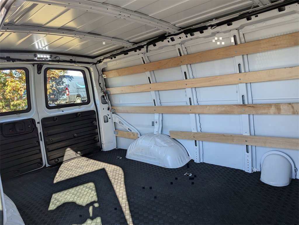 Used 2024 GMC Savana 2500 Work Van w/ Driver Convenience Package image 16