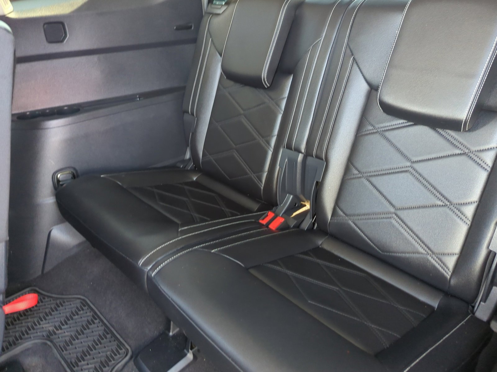 Used 2024 Volkswagen Atlas SE image 18