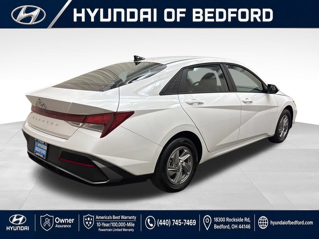 Used 2026 Hyundai Elantra SE w/ Cargo Package FWD image 7