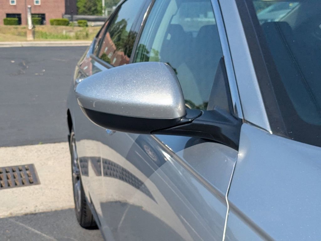 Used 2024 Honda Accord EX image 12