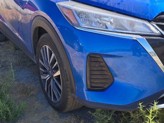 Used 2024 Nissan Kicks SV FWD image 4