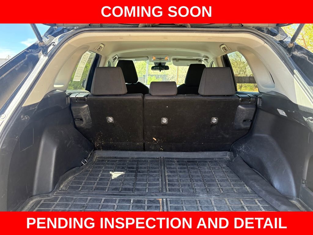 Used 2021 Toyota RAV4 LE w/ Carpet Mat Package (TMS) image 17