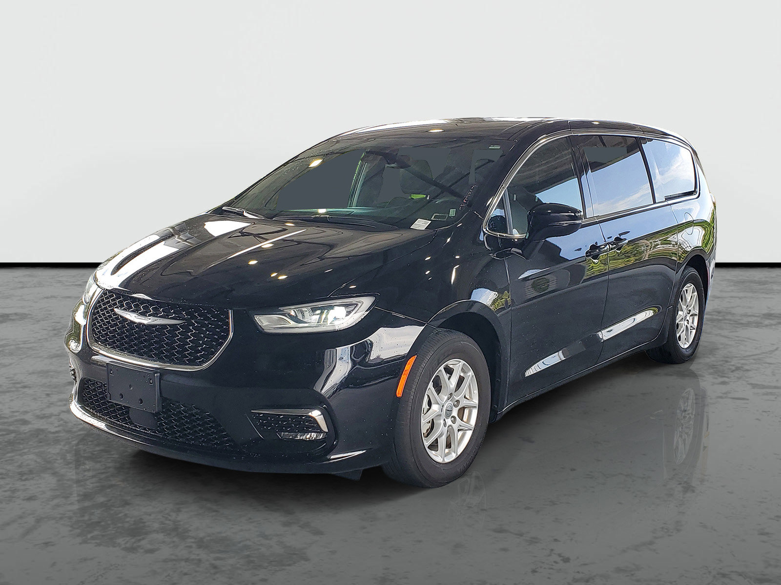Used 2025 Chrysler Pacifica Select FWD image 4