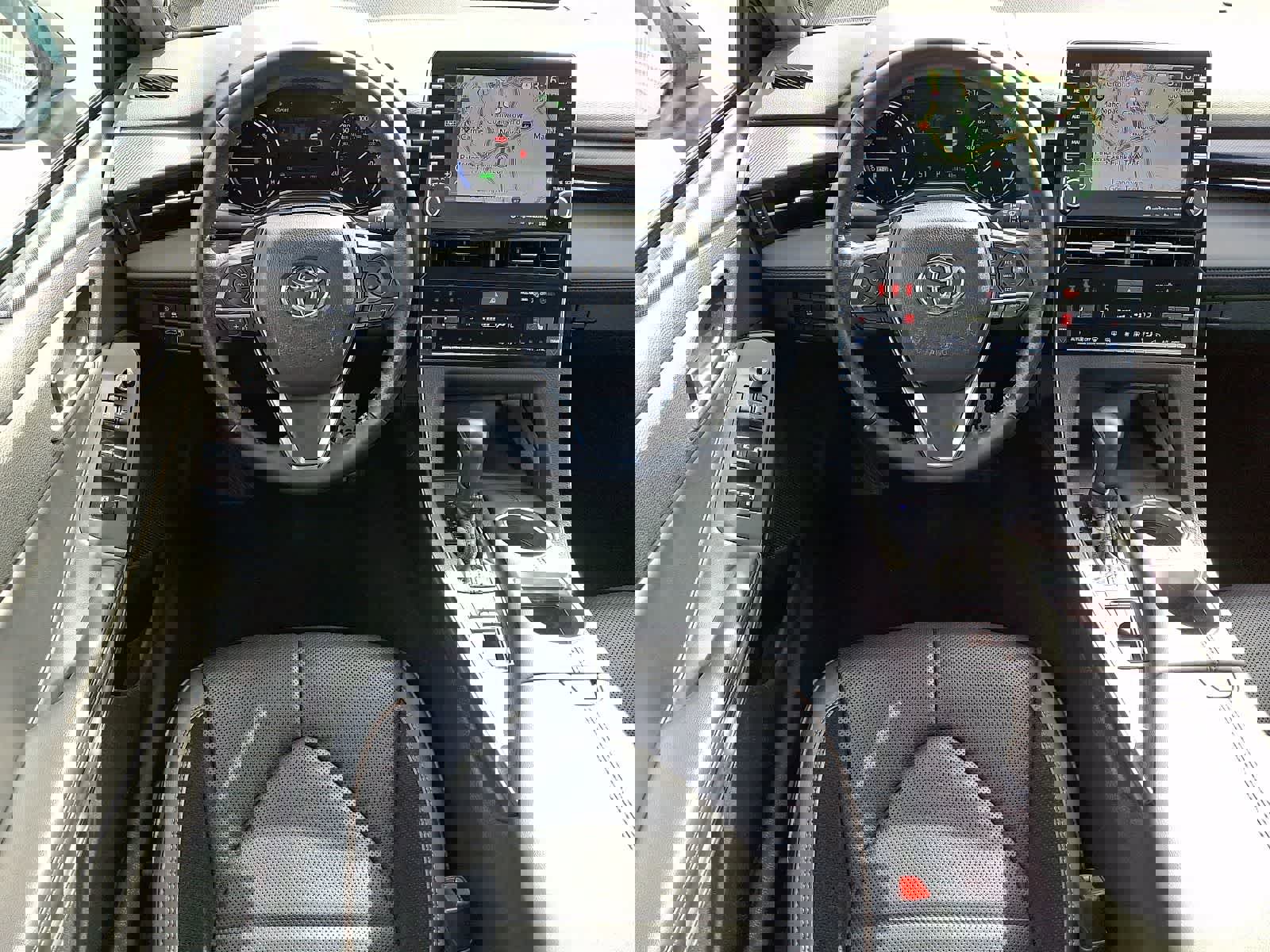 Certified 2020 Toyota Avalon XSE w/ All Weather Liner Package image 14