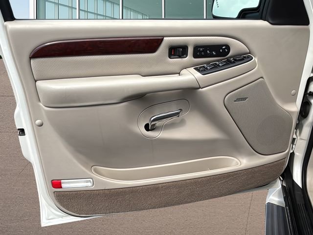 Used 2005 Cadillac Escalade EXT image 20