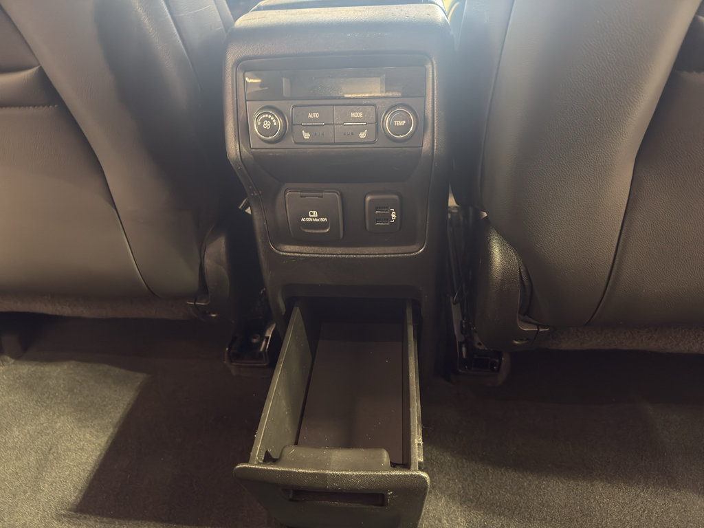 Used 2019 GMC Acadia SLT w/ LPO, Cargo Package AWD/4WD image 28