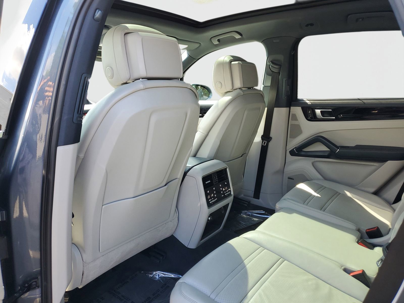 Used 2019 Porsche Cayenne image 13