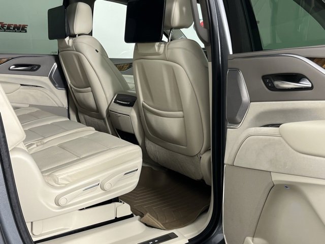 Used 2021 Cadillac Escalade ESV Premium Luxury Platinum image 28