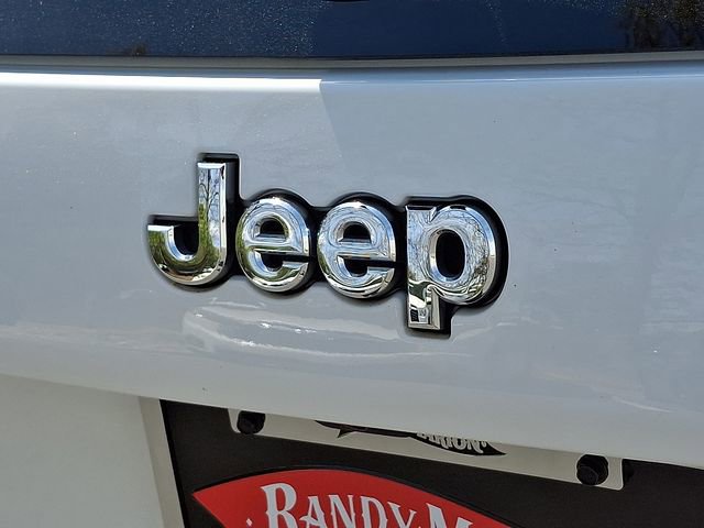 Used 2022 Jeep Cherokee Latitude Lux w/ Sun & Sound Group image 31