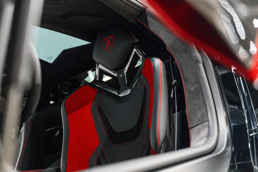 Used 2021 Lamborghini Sian Coupe AWD/4WD image 8