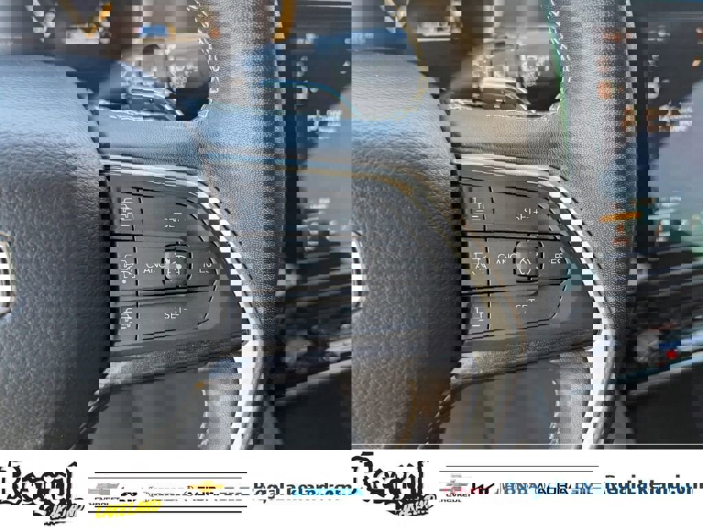 Used 2022 Jeep Grand Cherokee Altitude image 27