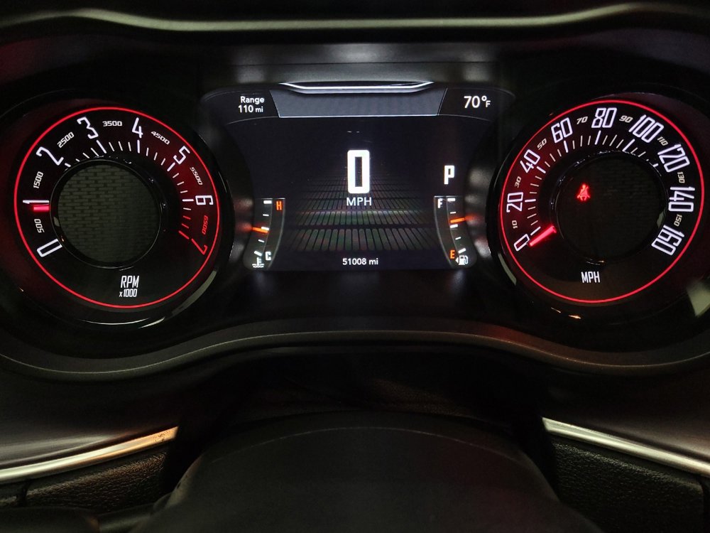 Used 2016 Dodge Challenger SXT Plus image 23