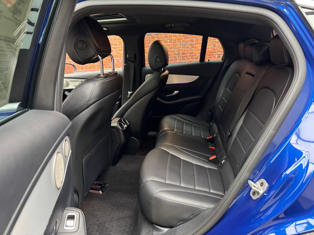 Used 2023 Mercedes-Benz GLC 300 4MATIC Coupe image 23