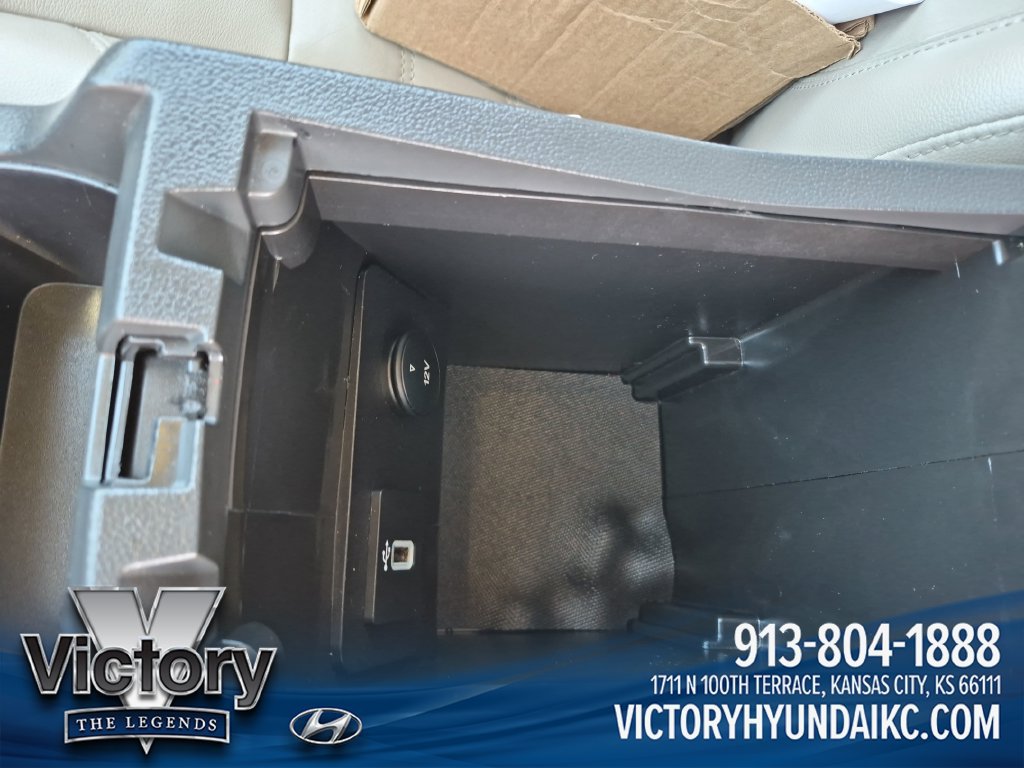 Used 2017 Ford Escape Titanium AWD/4WD image 25