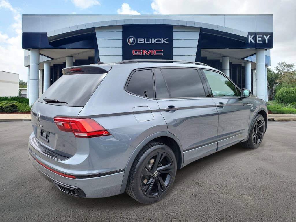 Used 2023 Volkswagen Tiguan SE R-Line FWD image 4