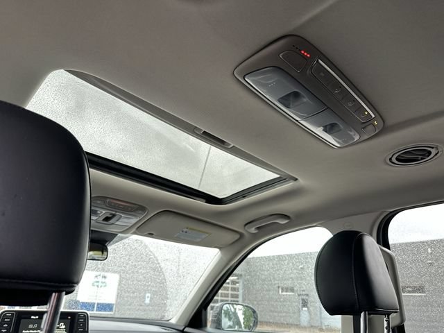 Used 2021 Kia Telluride S AWD/4WD image 18