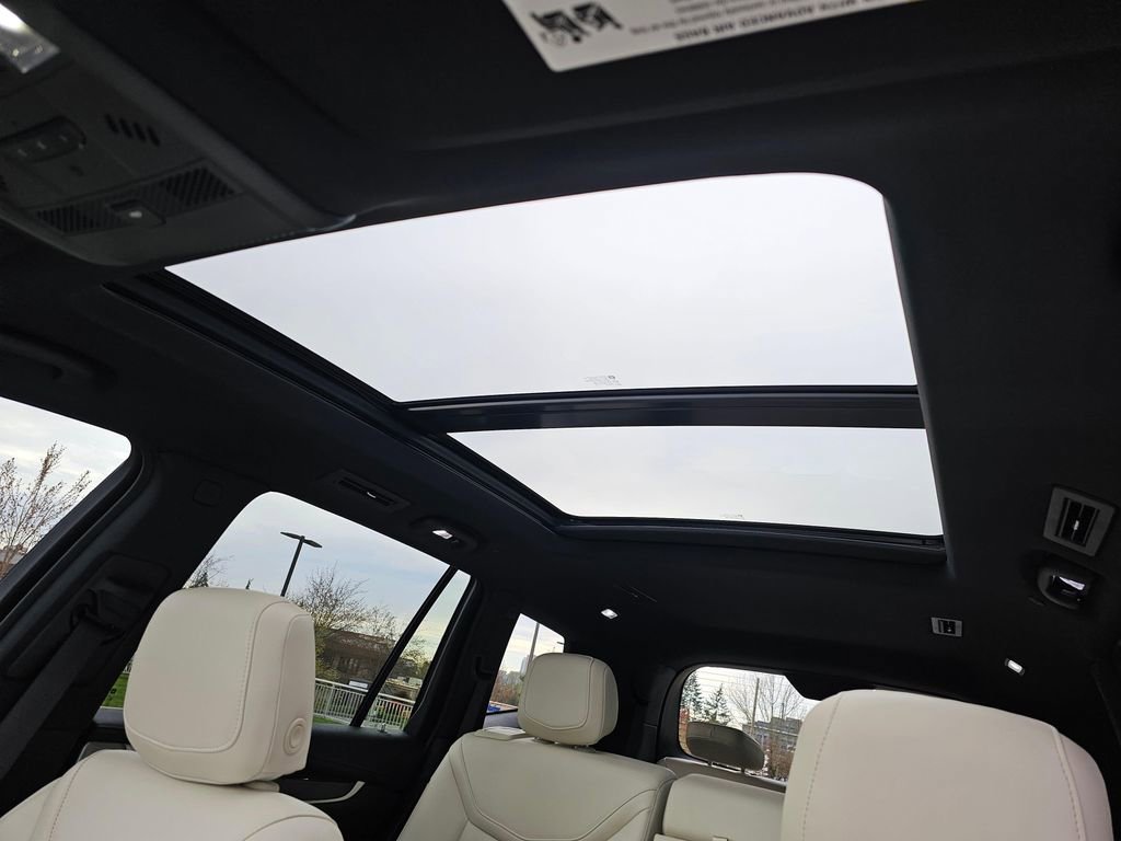 Used 2023 Cadillac XT6 Sport AWD/4WD image 24