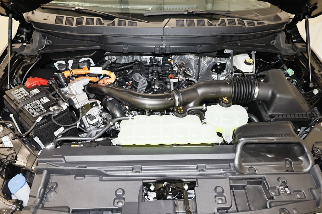 New 2025 Ford F150 Platinum w/ Equipment Group 703A Plus image 37