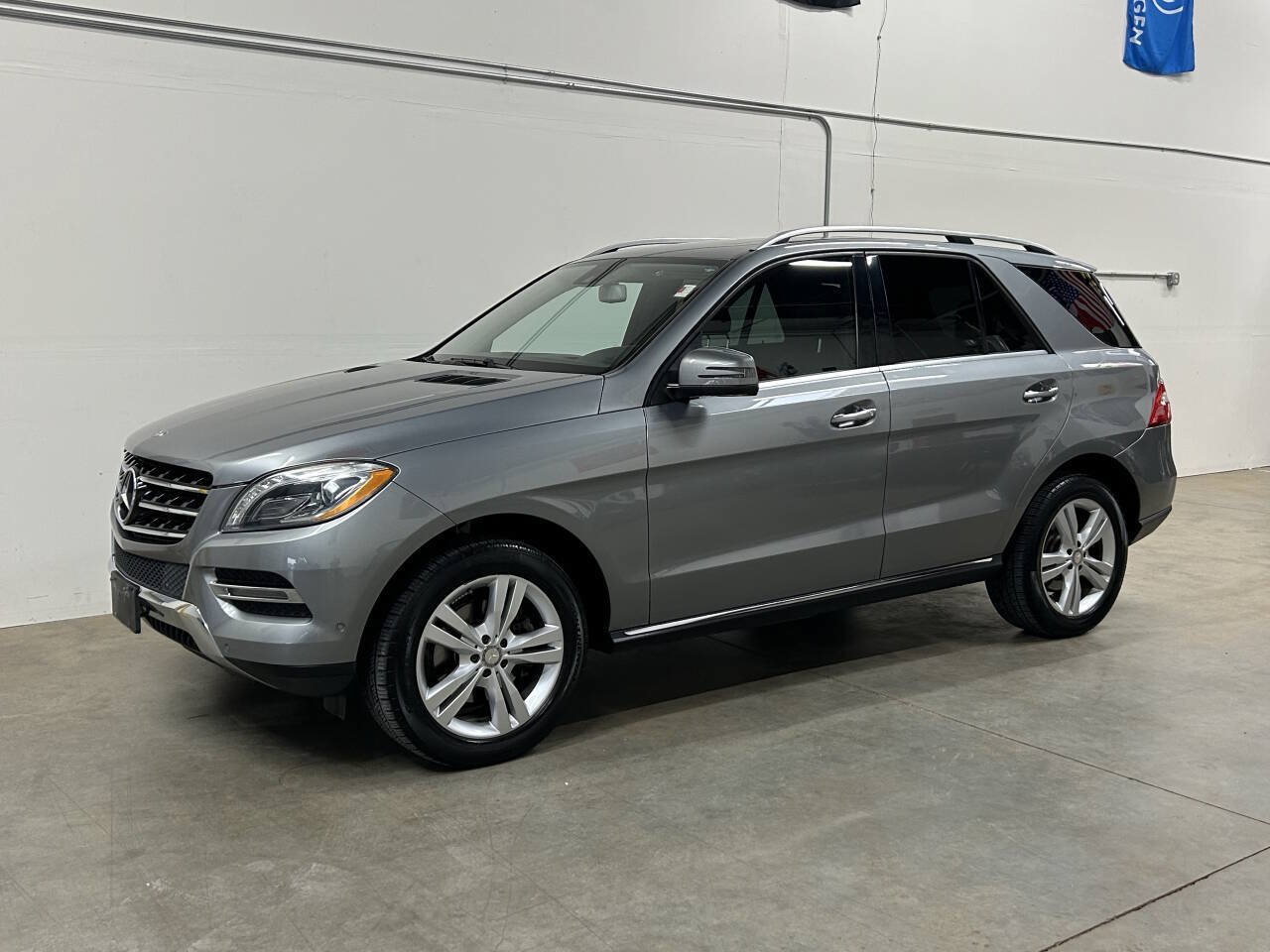Used 2015 Mercedes-Benz ML 250 BlueTEC 4MATIC w/ Premium 1 Package image 4