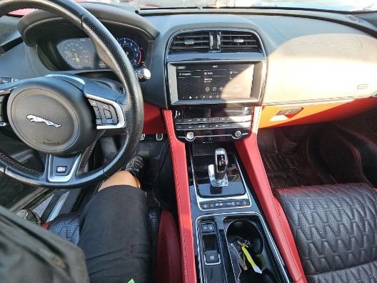 Used 2020 Jaguar F-PACE SVR AWD/4WD image 17