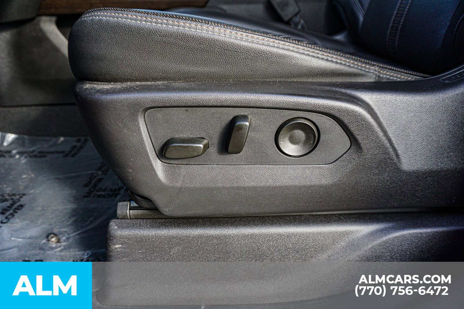 Used 2024 Chevrolet Silverado 1500 High Country w/ Technology Package image 34