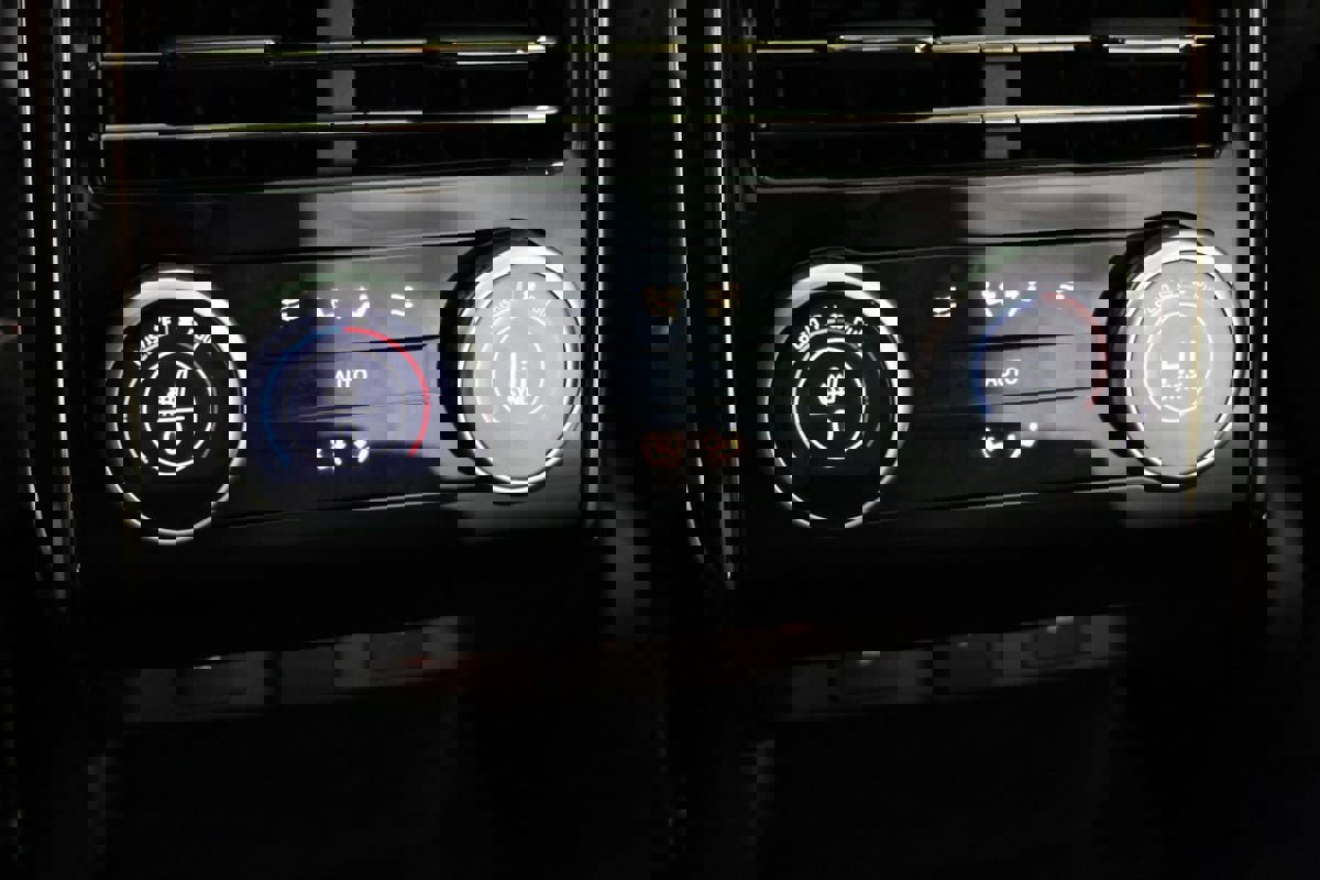 Used 2024 Land Rover Range Rover Sport Dynamic SE image 29