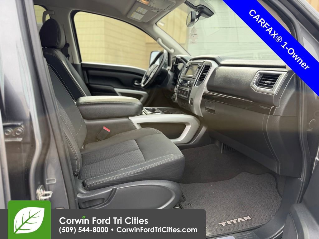 Used 2019 Nissan Titan SV w/ SV Convenience Package AWD/4WD image 10