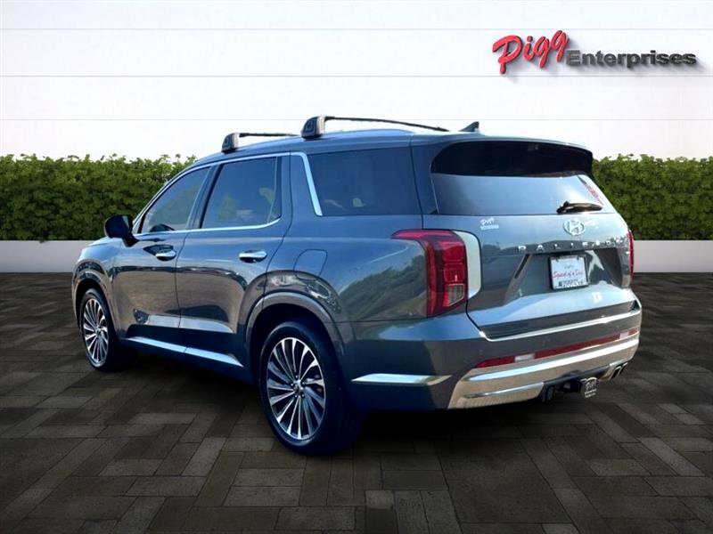 Used 2025 Hyundai Palisade Calligraphy image 3
