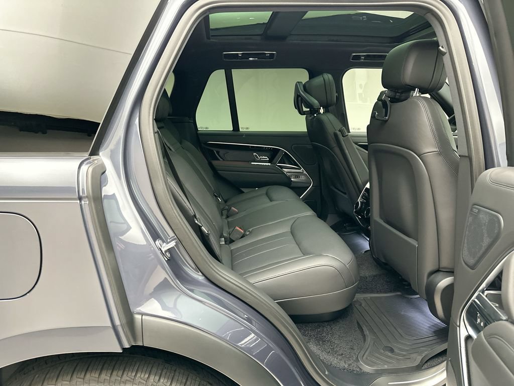 New 2026 Land Rover Range Rover SE AWD/4WD image 7