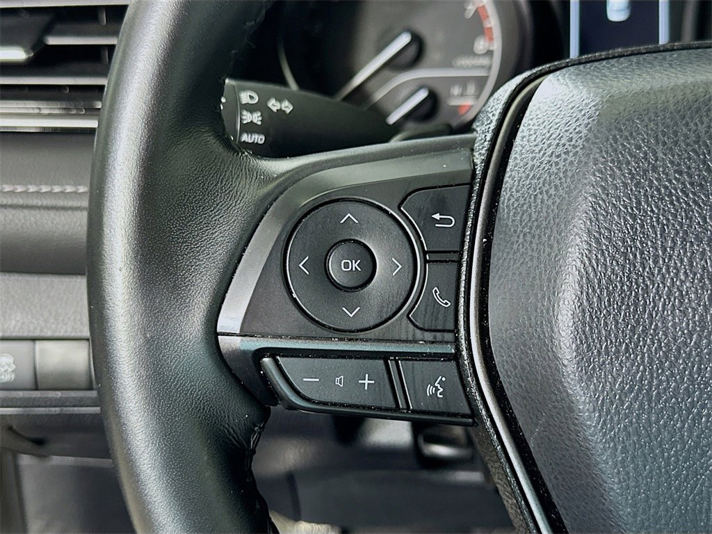 Used 2024 Toyota Camry SE image 22