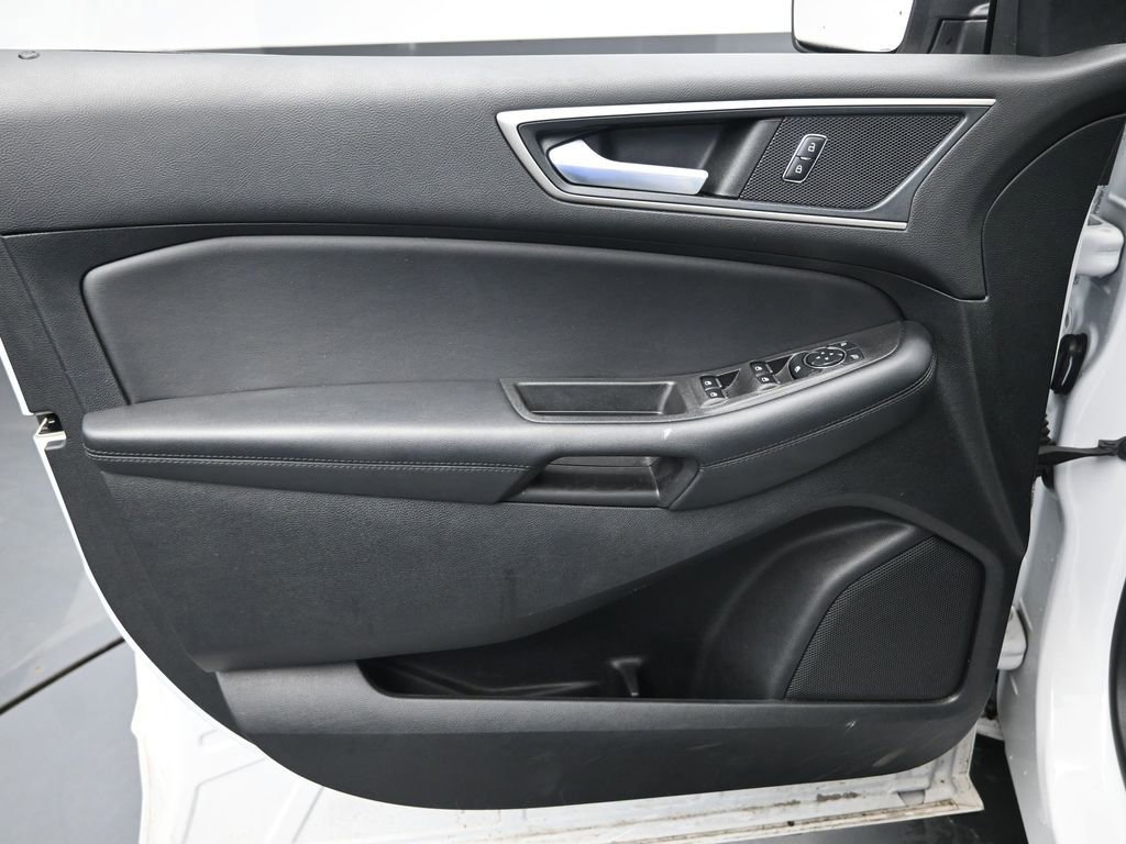 Used 2024 Ford Edge SEL image 27