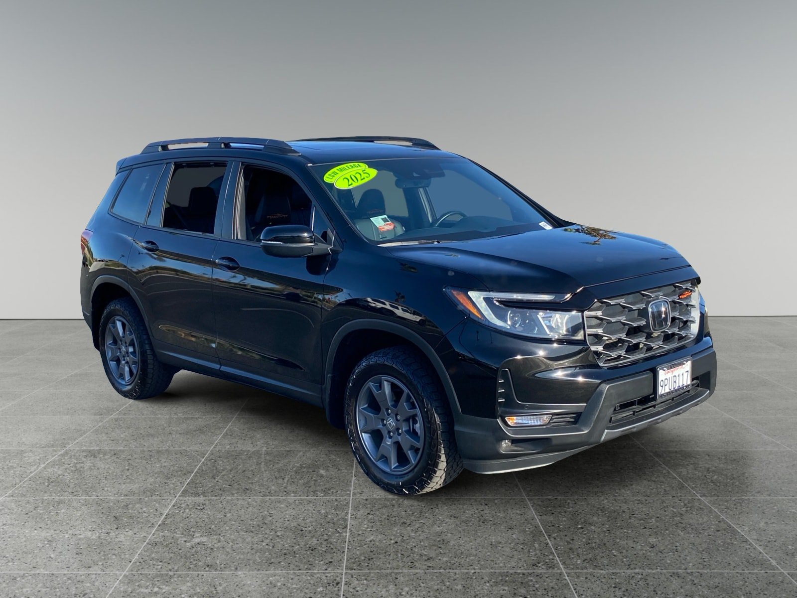 Used 2025 Honda Passport TrailSport image 7