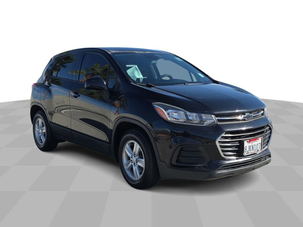 Used 2019 Chevrolet Trax LS image 2